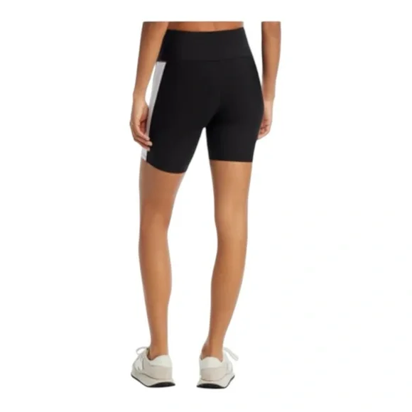 AQUA Athletic
High Rise Multi Contrast Bike Shorts - 100% Exclusive - Picture 2 of 4
